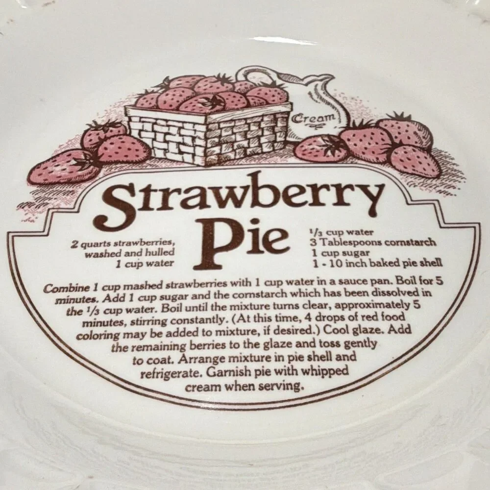 Jeannette Royal China Strawberry Pie Ceramic Pie Dish 10in Round 1qt Oven Safe